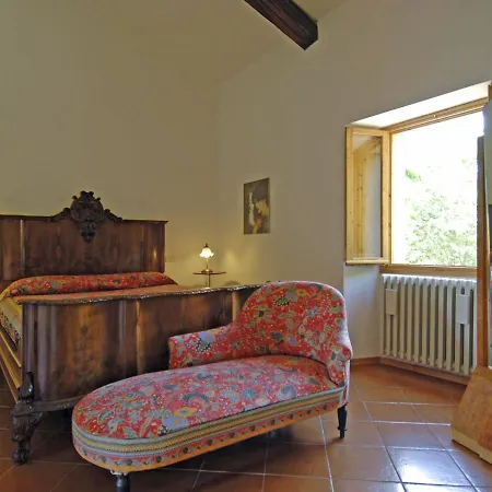 Sprawling With Breathtaking Views In Emilia-romagna Willa Tredozio