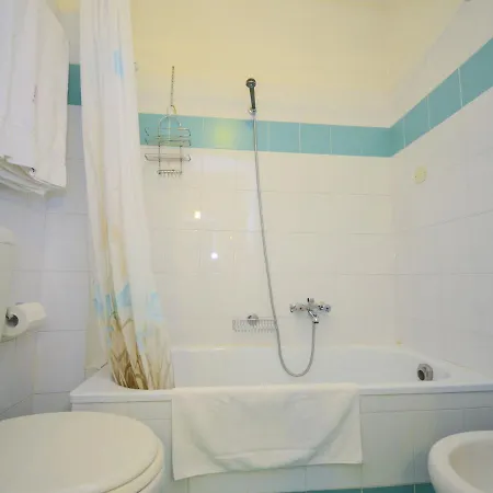 Sprawling With Breathtaking Views In Emilia-romagna Willa Tredozio