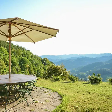 Willa Sprawling With Breathtaking Views In Emilia-romagna Tredozio